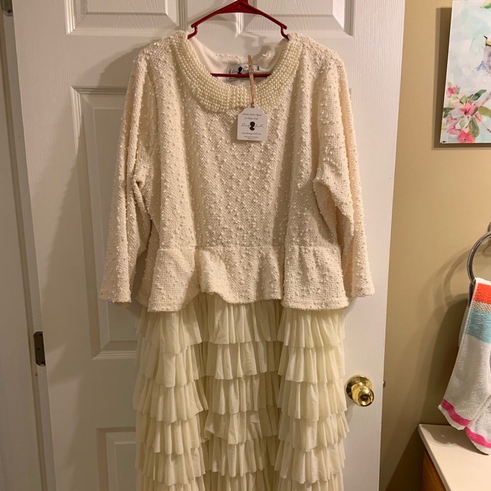 NWT Dainty Jewels Dress